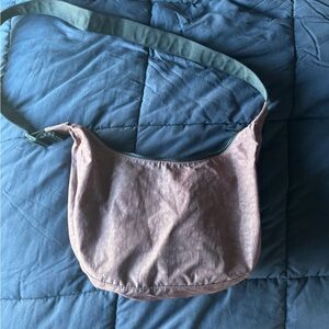 Baggu Medium Creacent - Peppercorn